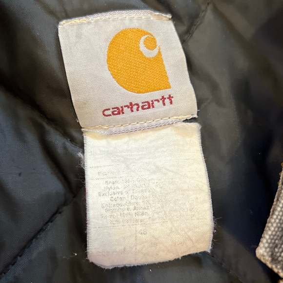 Vintage 1990s Carhartt Duck Jacket – Lined & Distressed 🛠️🔥 - Picture 9 of 14